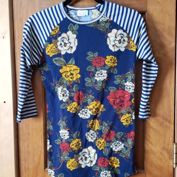 LuLaRoe Tops - Lularoe randy floral with striped sleeves